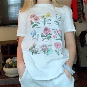 pacsun basic white floral tee shirt